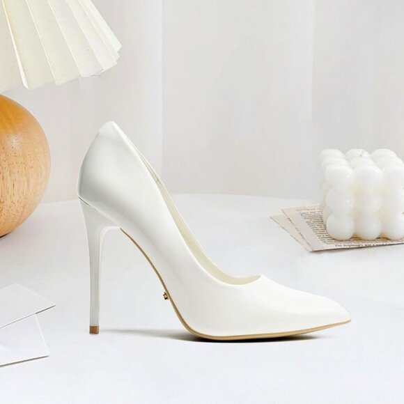 Womens White Polyurethane (PU) Pointed Closed Toe Slip On Heels Leather Pumps - Picture 7 of 8